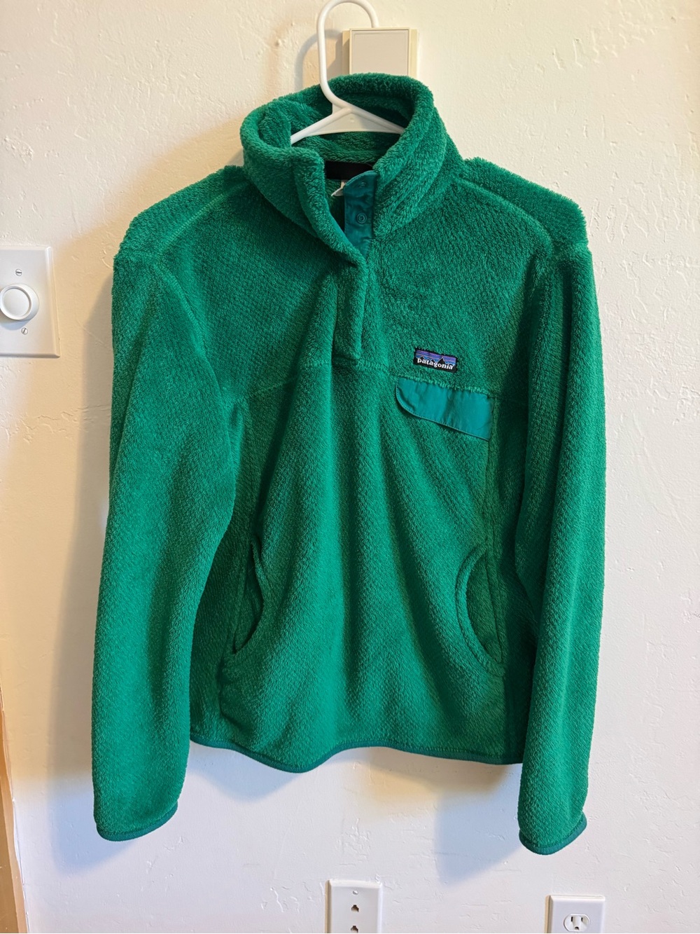Patagonia Women's Emerald Green Snap-Front Fleece Pullover